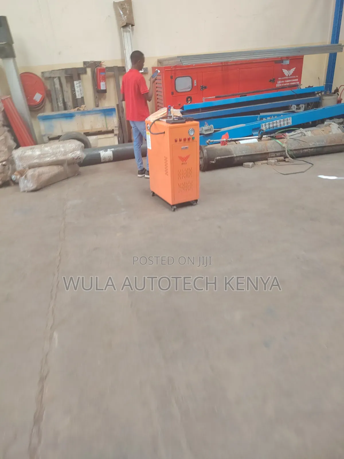 Compact and Workshop-Friendly Floor-Standing Unit Engine Steam Washer