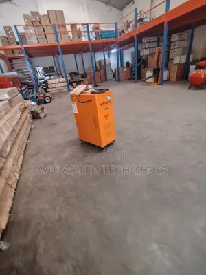 Compact and Workshop-Friendly Floor-Standing Unit Engine Steam Washer