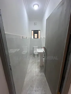 5bdrm Bungalow in Merisho for sale