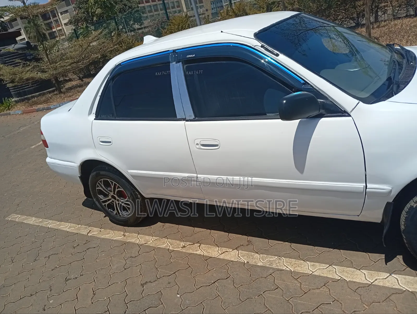 Toyota Corolla 2003 White