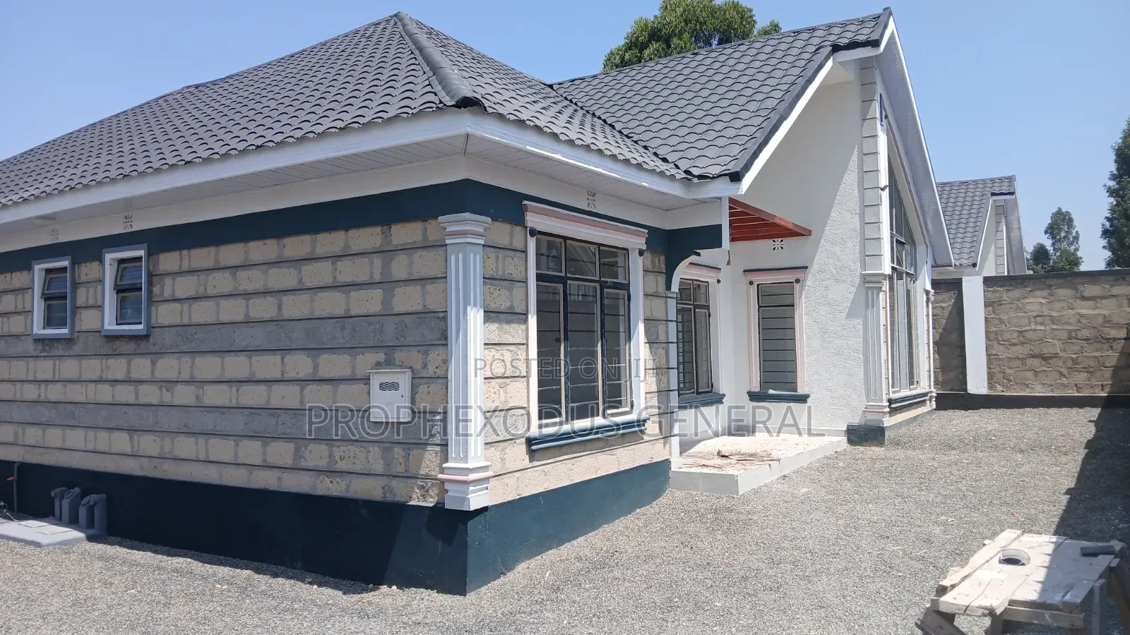 4bdrm Bungalow in Merisho for sale