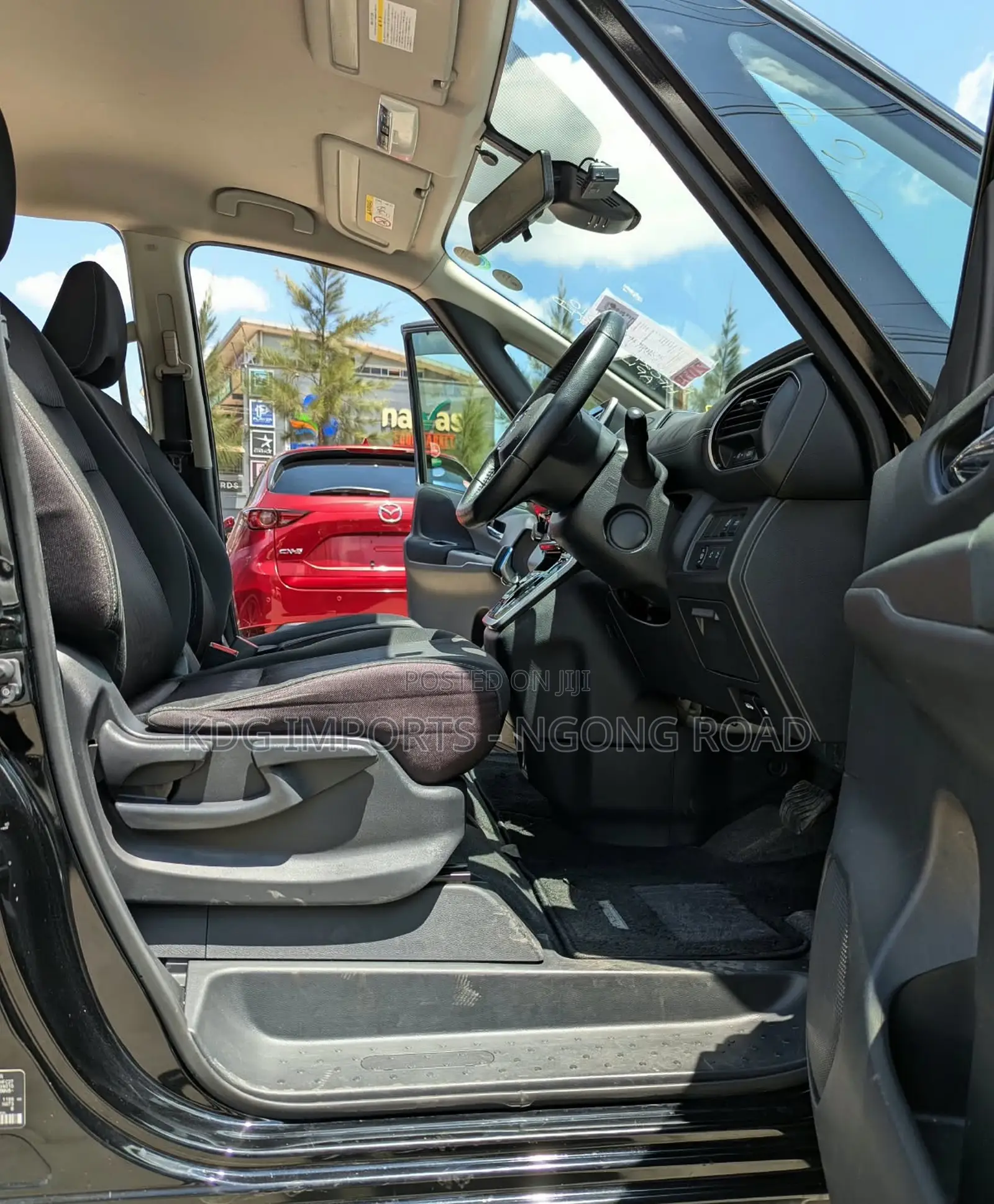 Nissan Serena 2019 Black
