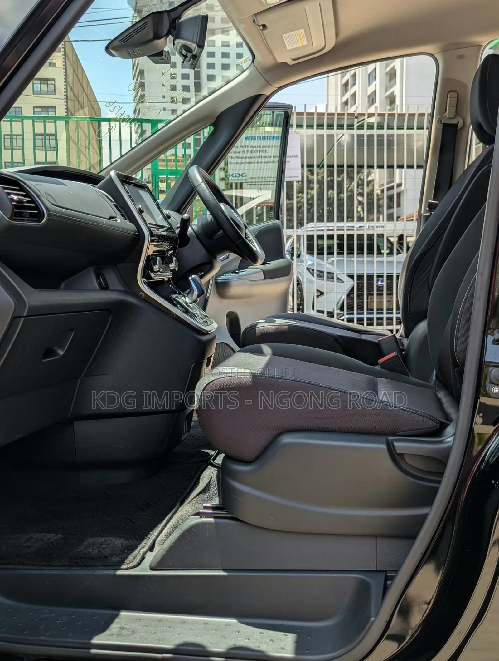 Nissan Serena 2019 Black