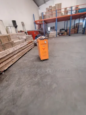 Easy to Use Operating Switches and Controls Engine Steam Washer