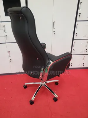Black Luxe Executive Office Chair