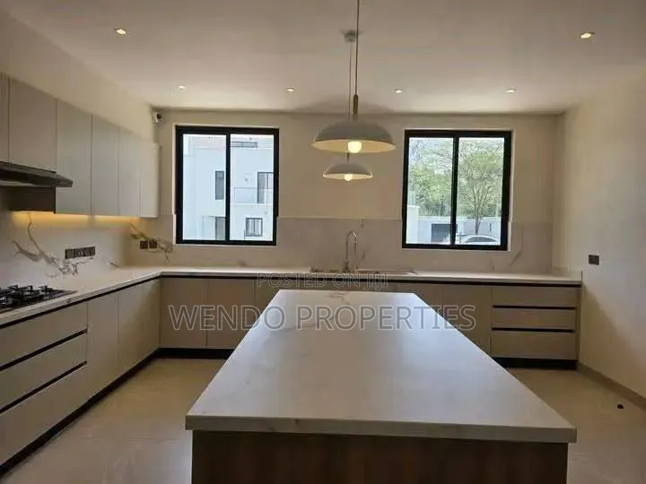 4bdrm Villa in Hardy for rent