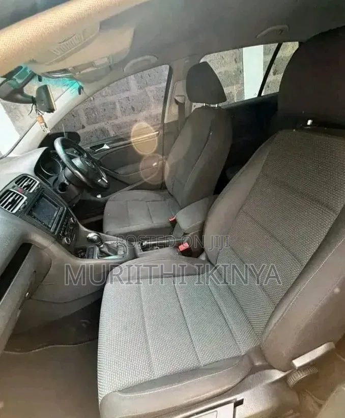 Volkswagen Golf 2011 Blue