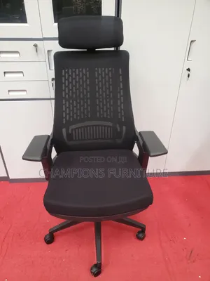 Aeris Mesh Headrest Ergonomic Chair
