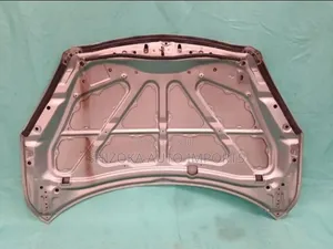Bonnet Mazda Axela Blefp 2010