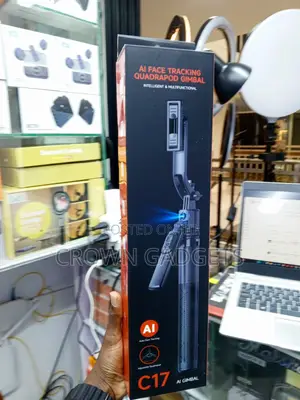 C17 Smart AI Tracking Smartphone Holder Gimbal With Folding Quadrapod