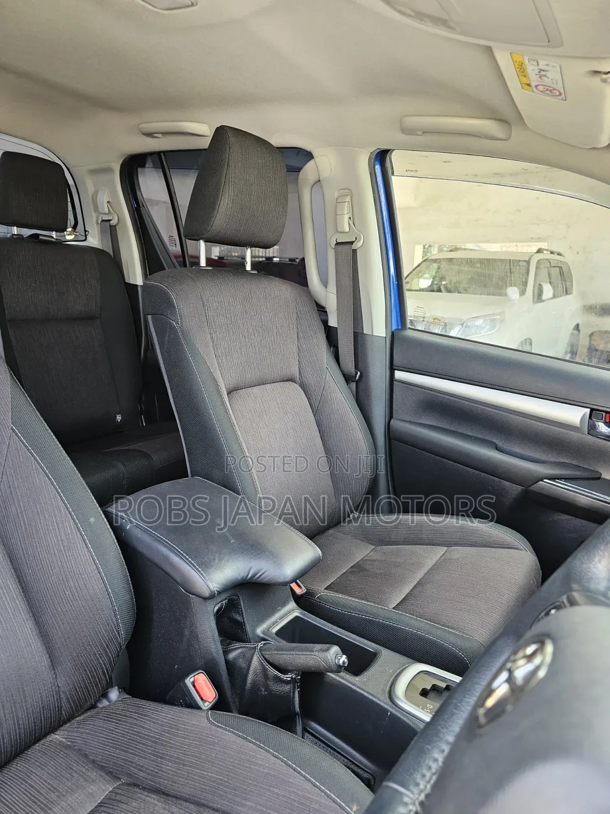 Toyota Hilux 2019 Blue