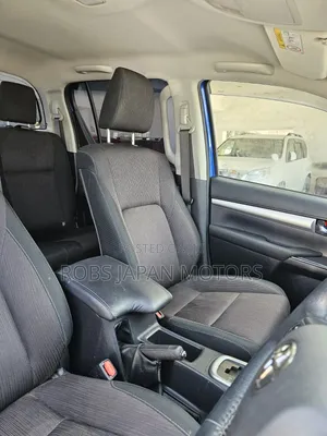 Toyota Hilux 2019 Blue