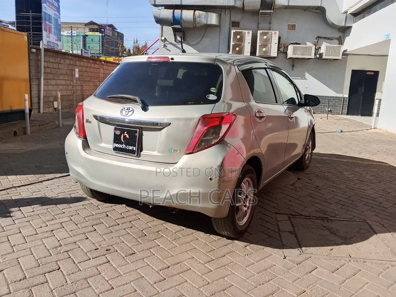 Toyota Vitz 2012 Green