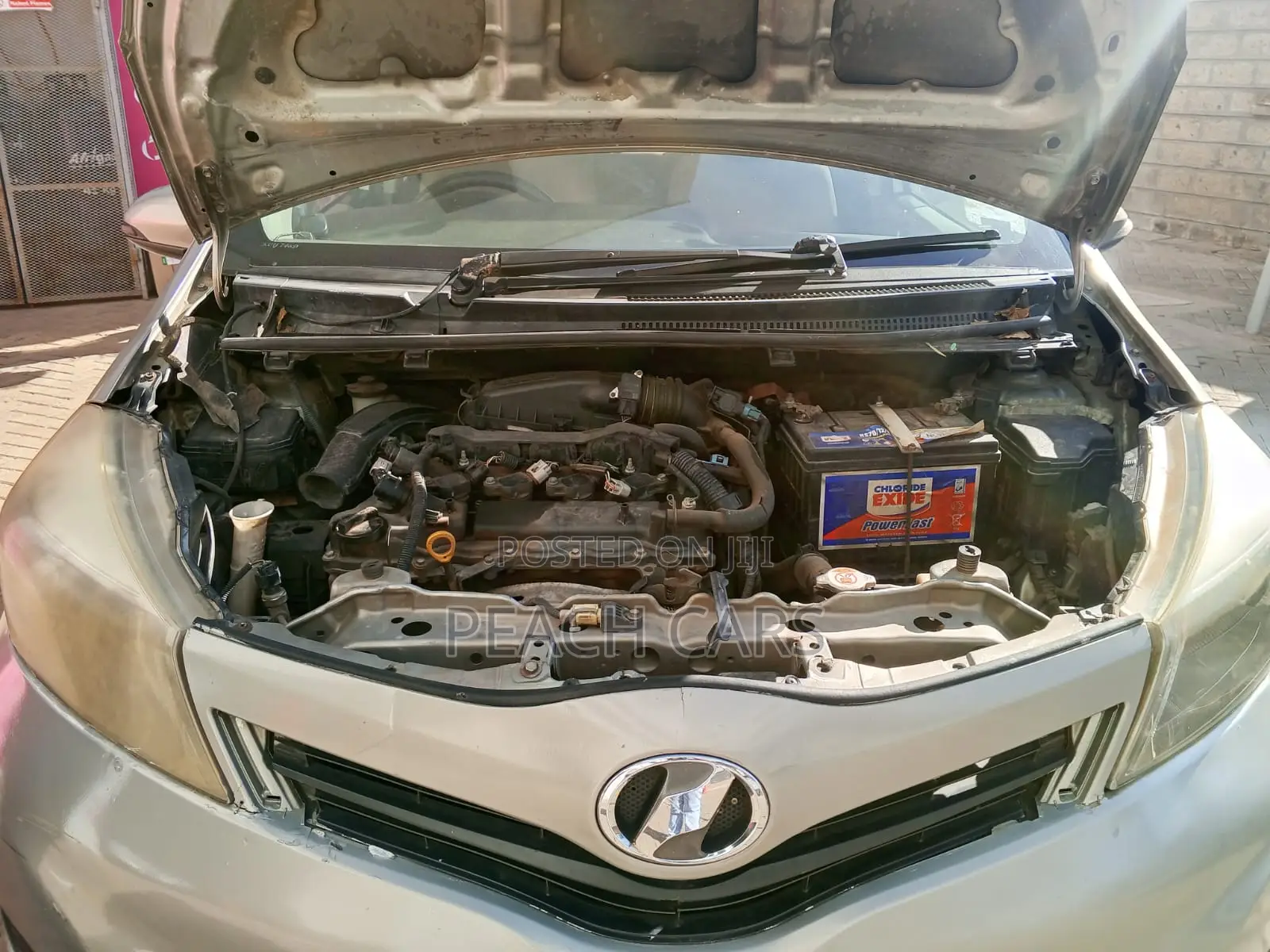 Toyota Vitz 2012 Green