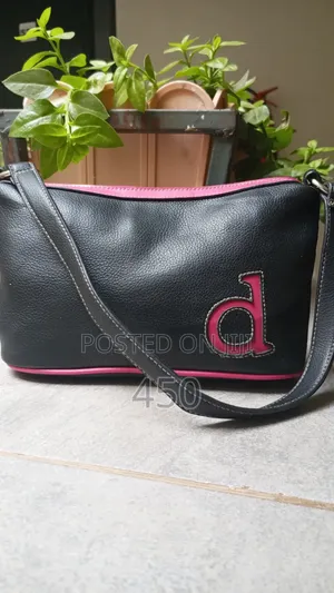 Trendy Black & Pink Letter 'D' Mini Shoulder Bag / Baguette Purse