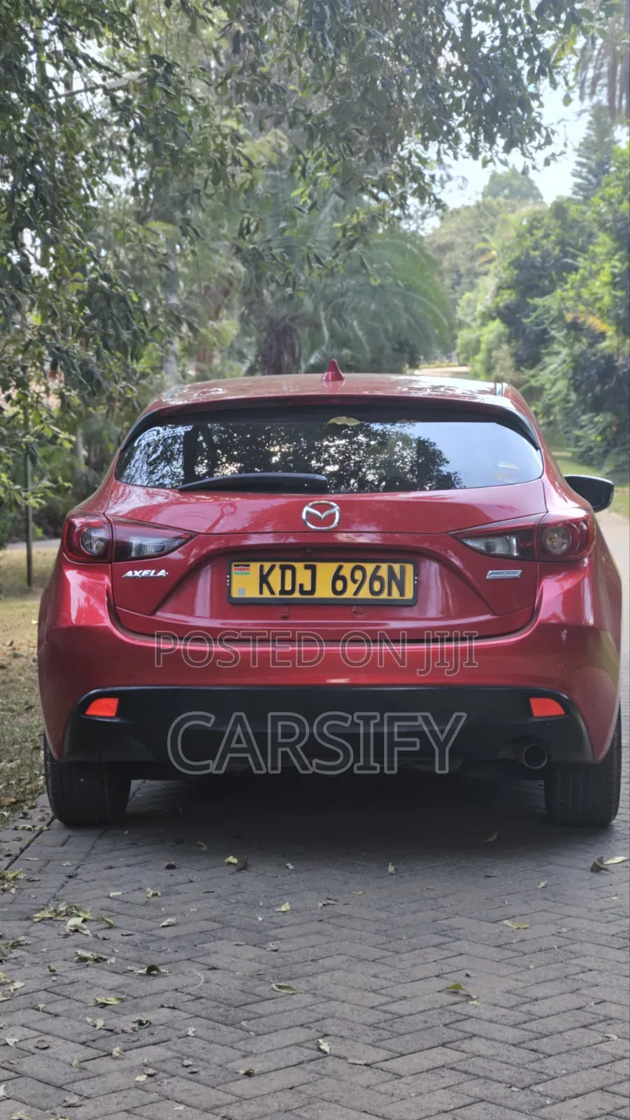 Mazda Axela 2015 Maroon