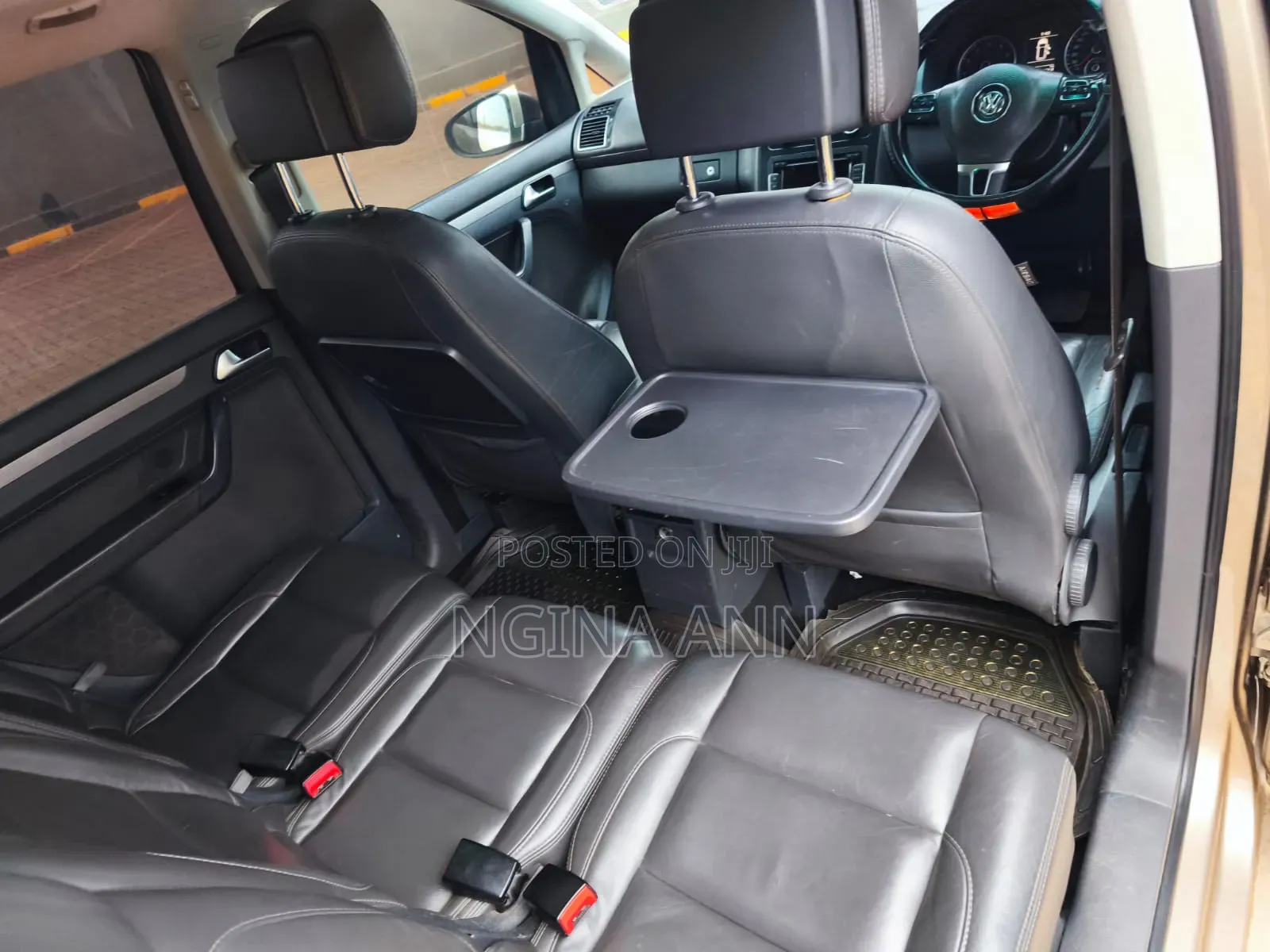 Volkswagen Touran 2014 Gold