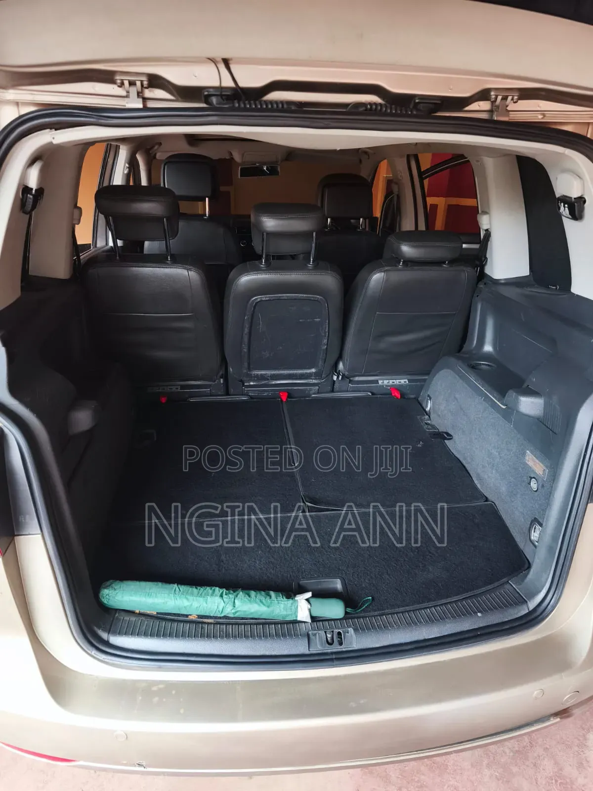 Volkswagen Touran 2014 Gold