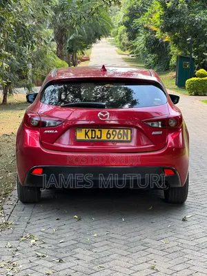 Mazda Axela 2015 Red