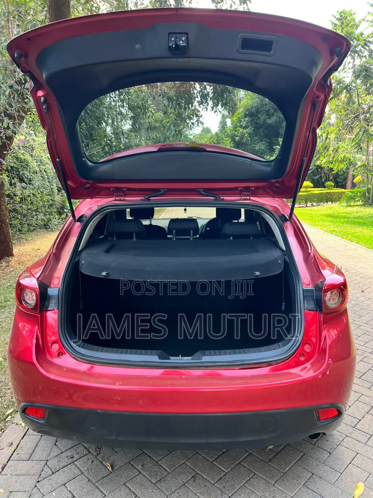 Mazda Axela 2015 Red