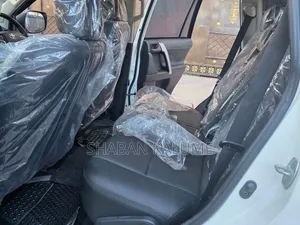 Toyota Land Cruiser Prado 2018 White