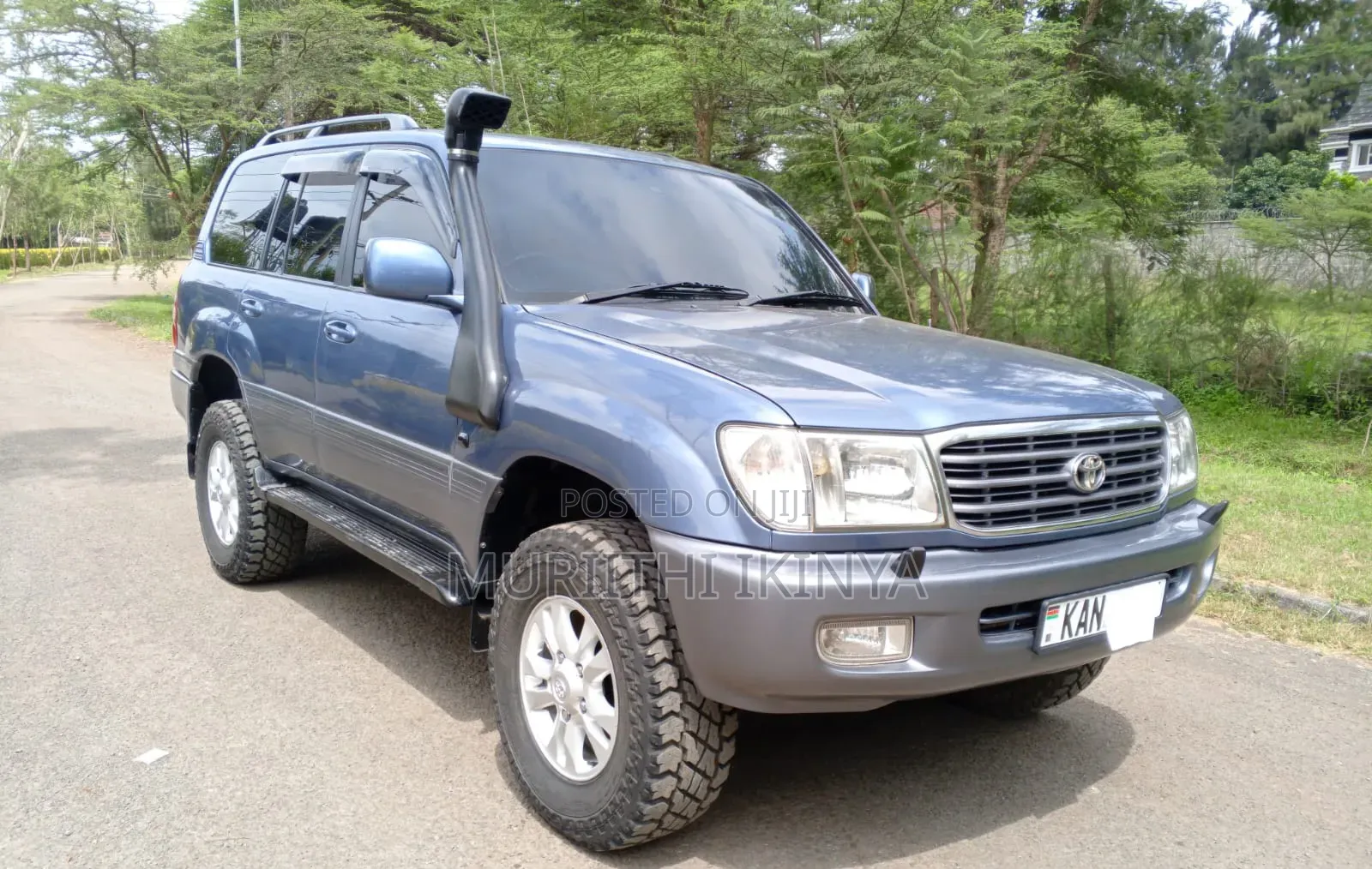 Toyota Land Cruiser 2002 Blue