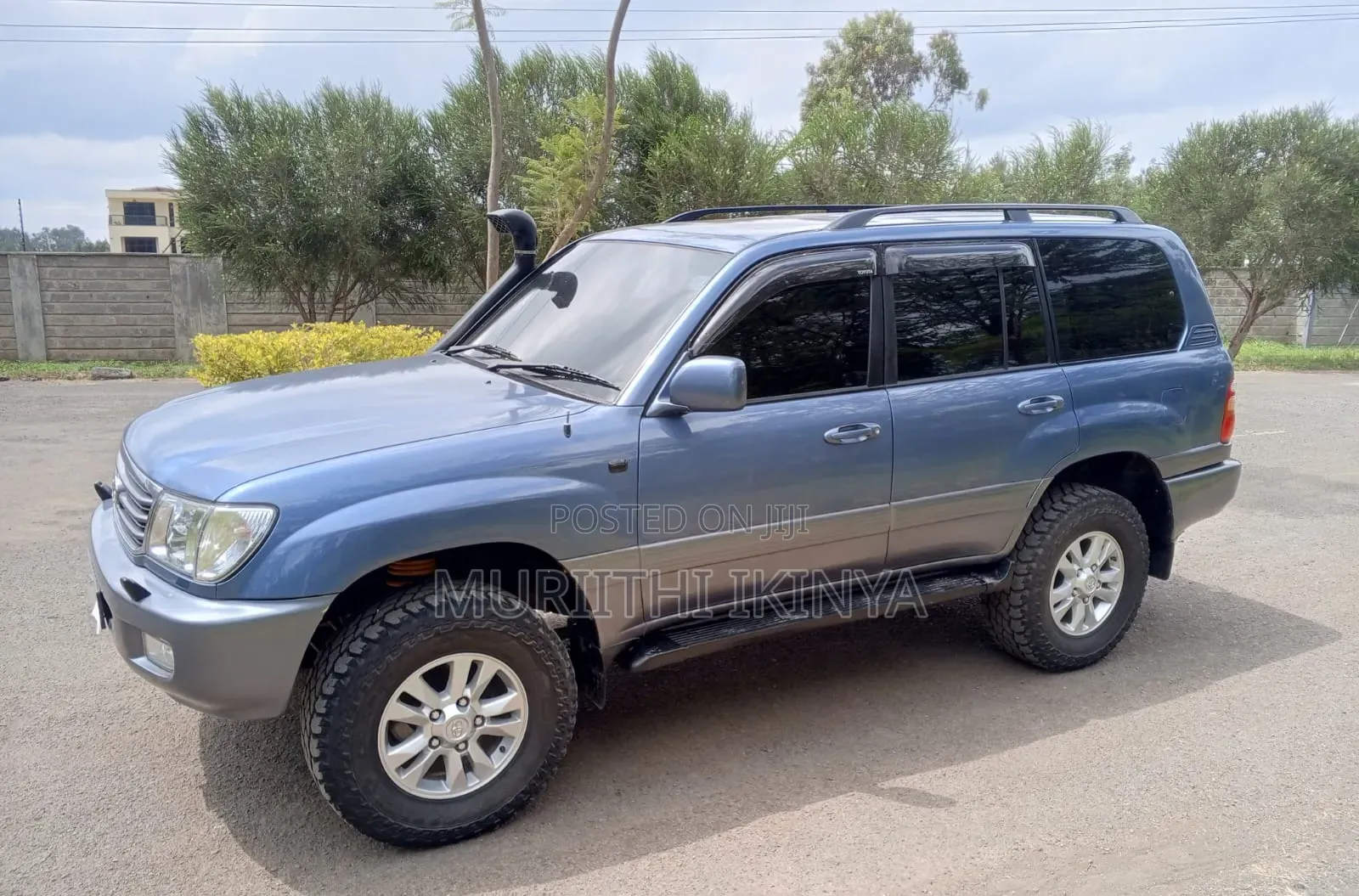Toyota Land Cruiser 2002 Blue