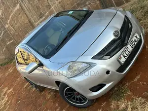 Toyota Belta 2008 Silver
