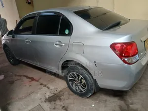 Toyota Axio 2015 Silver