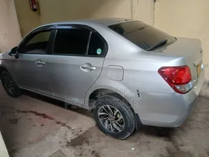 Toyota Axio 2015 Silver