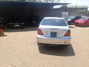 Mercedes-Benz C180 2007 Silver