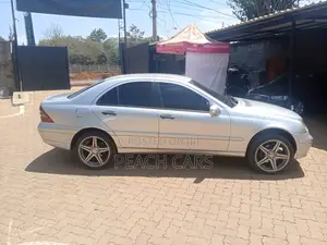 Mercedes-Benz C180 2007 Silver