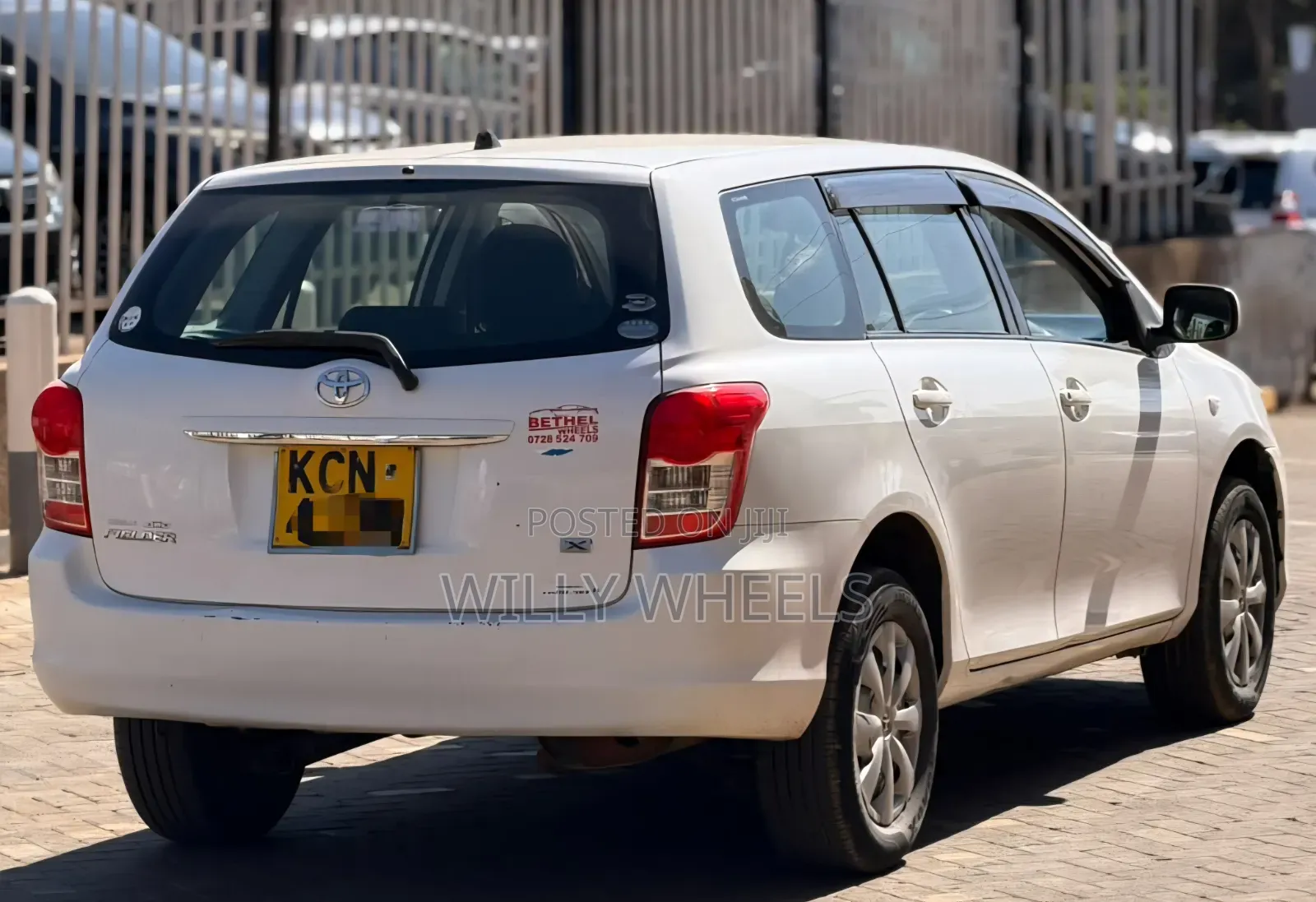 Toyota Corolla Fielder 2010 White