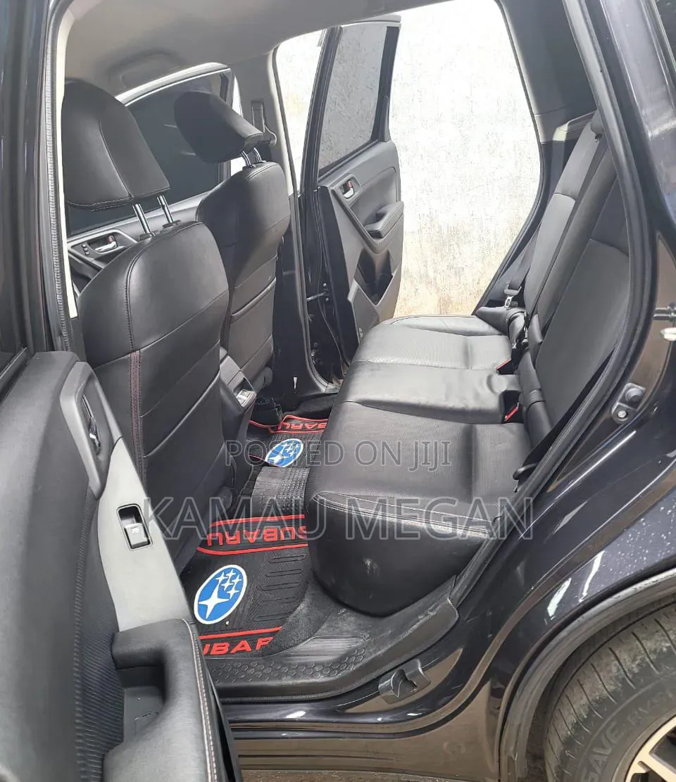 Subaru Forester 2018 Silver