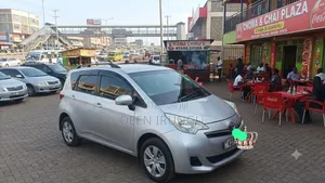 Toyota Ractis 2012 Silver