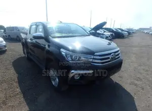 Toyota Hilux Revo Double Cab Deisel 2.4 AWD 2019 Matt Black
