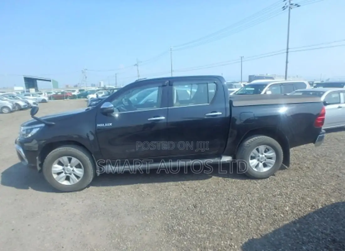 Toyota Hilux Revo Double Cab Deisel 2.4 AWD 2019 Matt Black