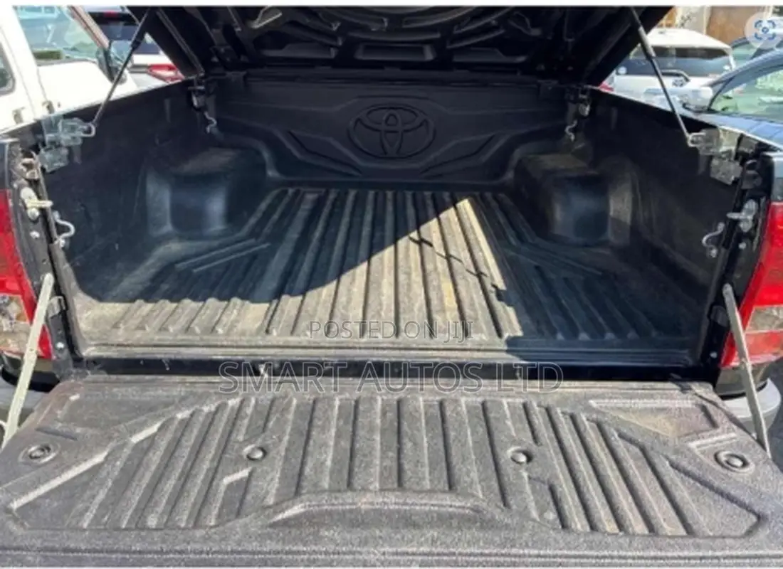 Toyota Hilux Revo Double Cab Deisel 2.4 AWD 2019 Matt Black