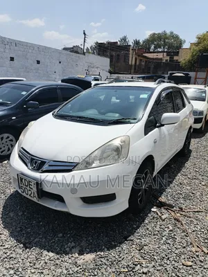 Honda Fit Shuttle 2014 White