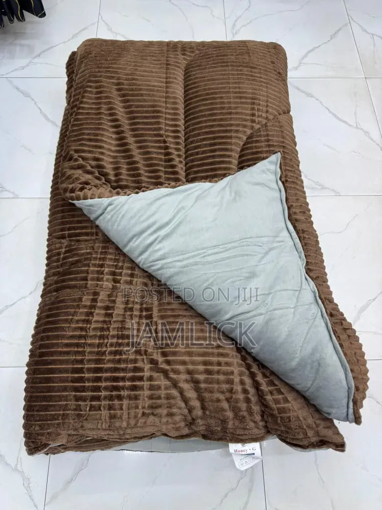 Single Velvet Woollen Duvet - Pt