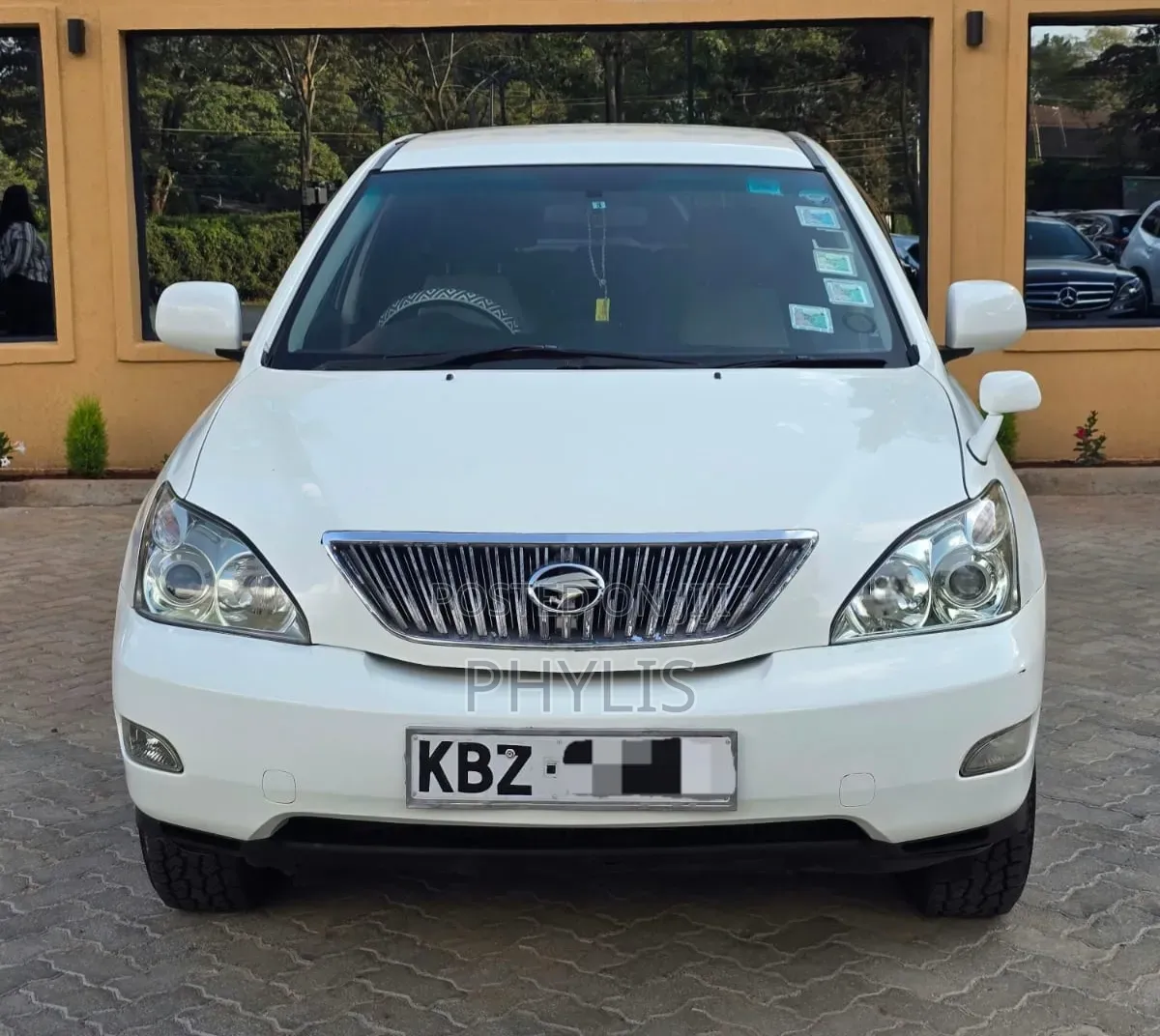 Toyota Harrier 2007 White