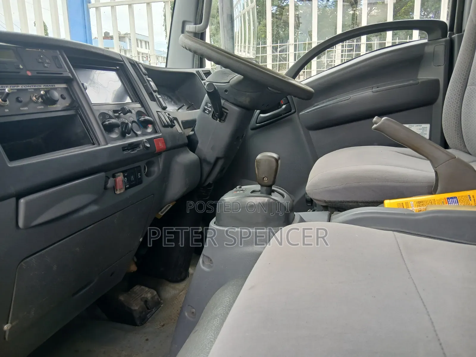 Isuzu Truck Tipper