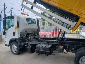 Isuzu Truck Tipper