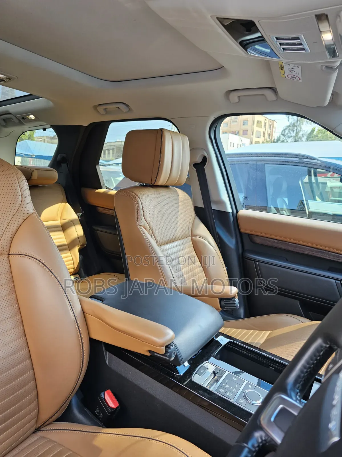Land Rover Discovery 2018 Orange