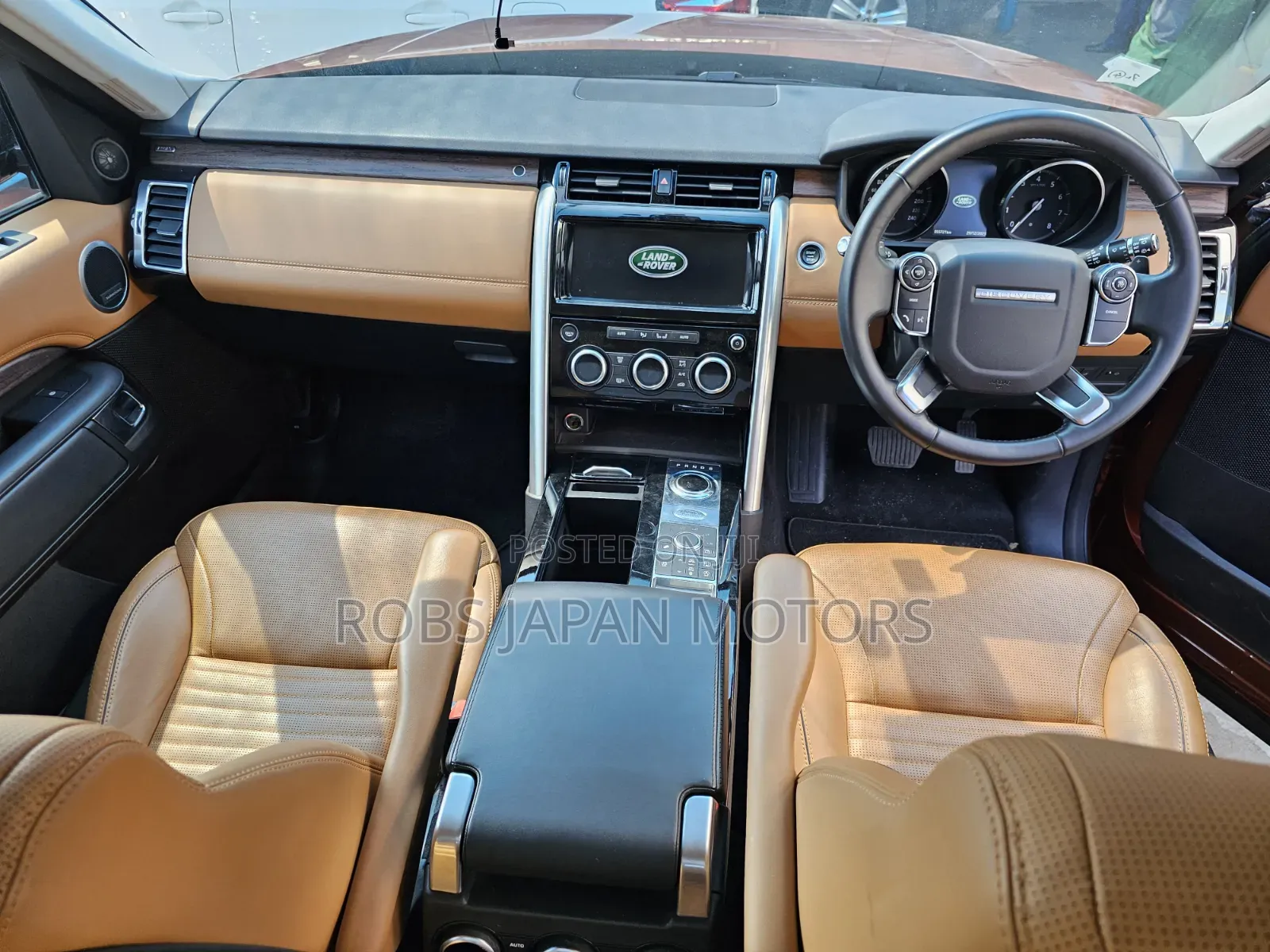 Land Rover Discovery 2018 Orange
