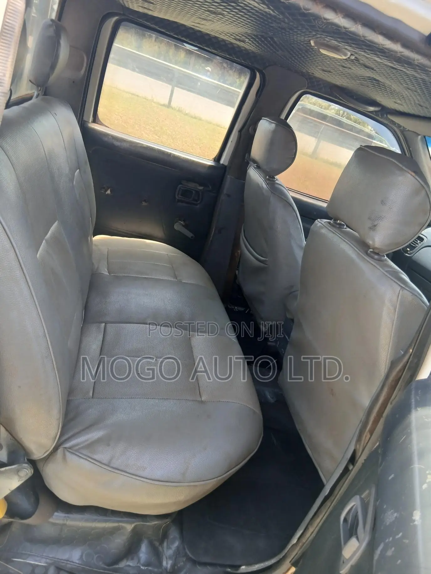 Nissan Hardbody 2000i 2006 White