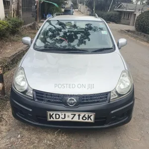 Nissan Advan 2015 Silver