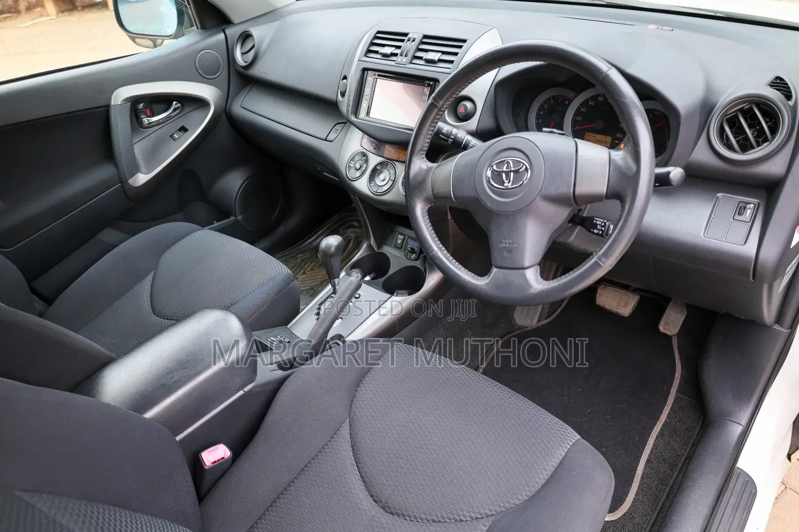 Toyota RAV4 2010 White