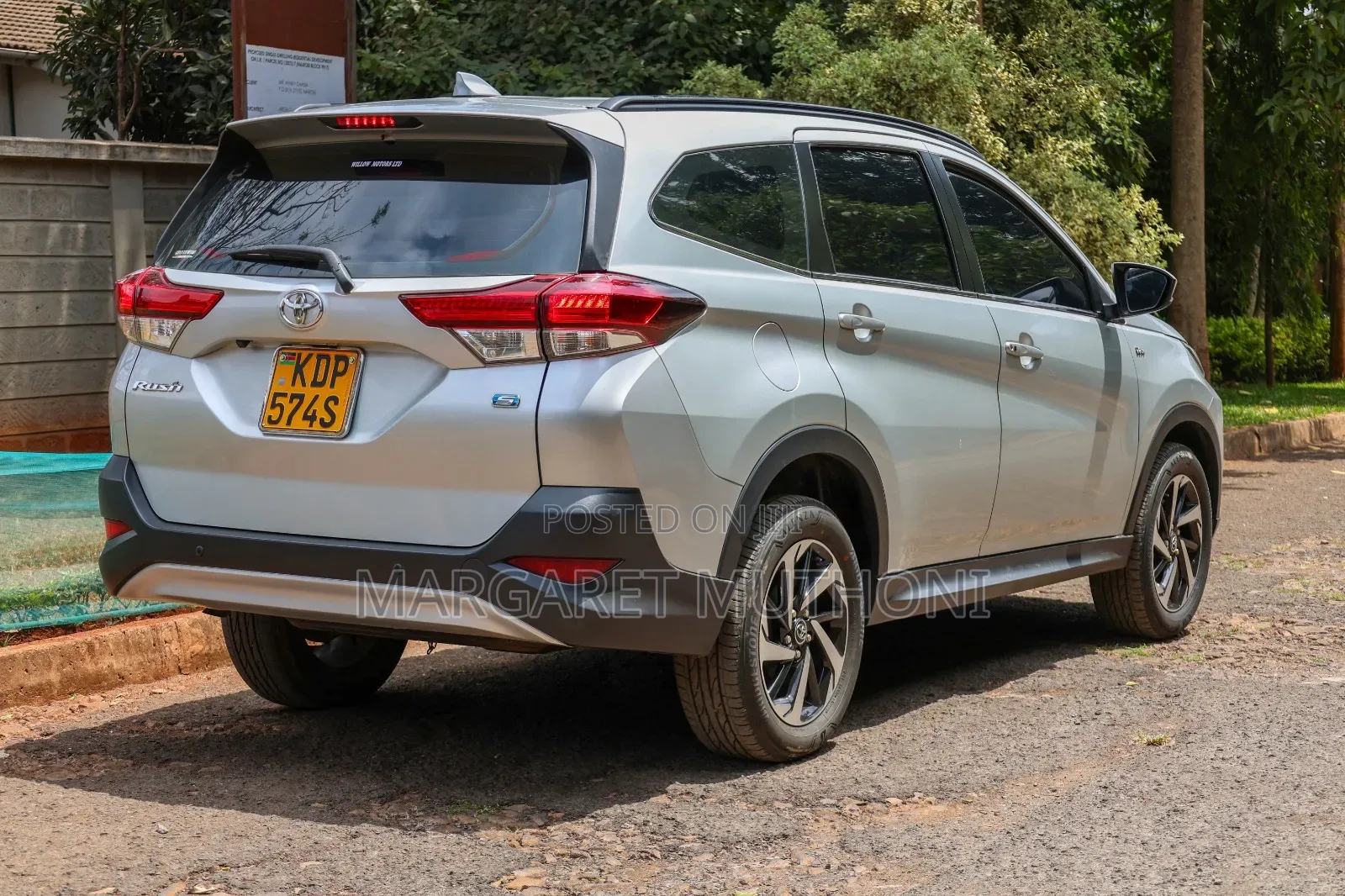 Toyota Rush 2022 Silver