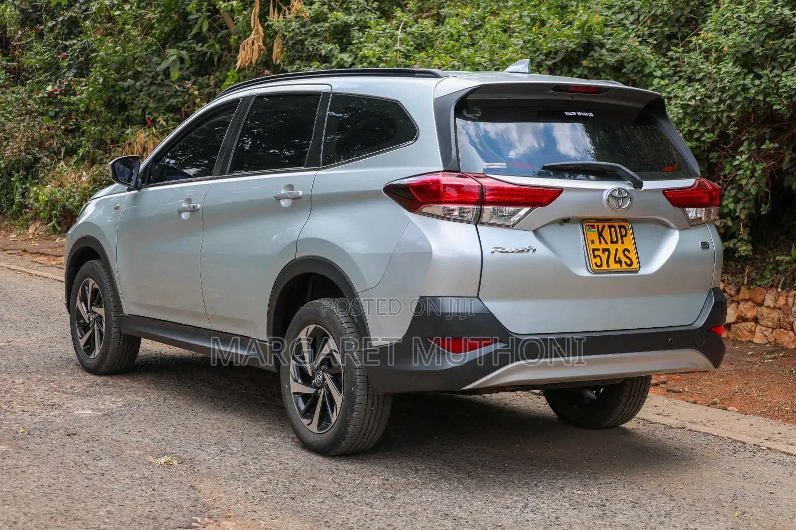 Toyota Rush 2022 Silver